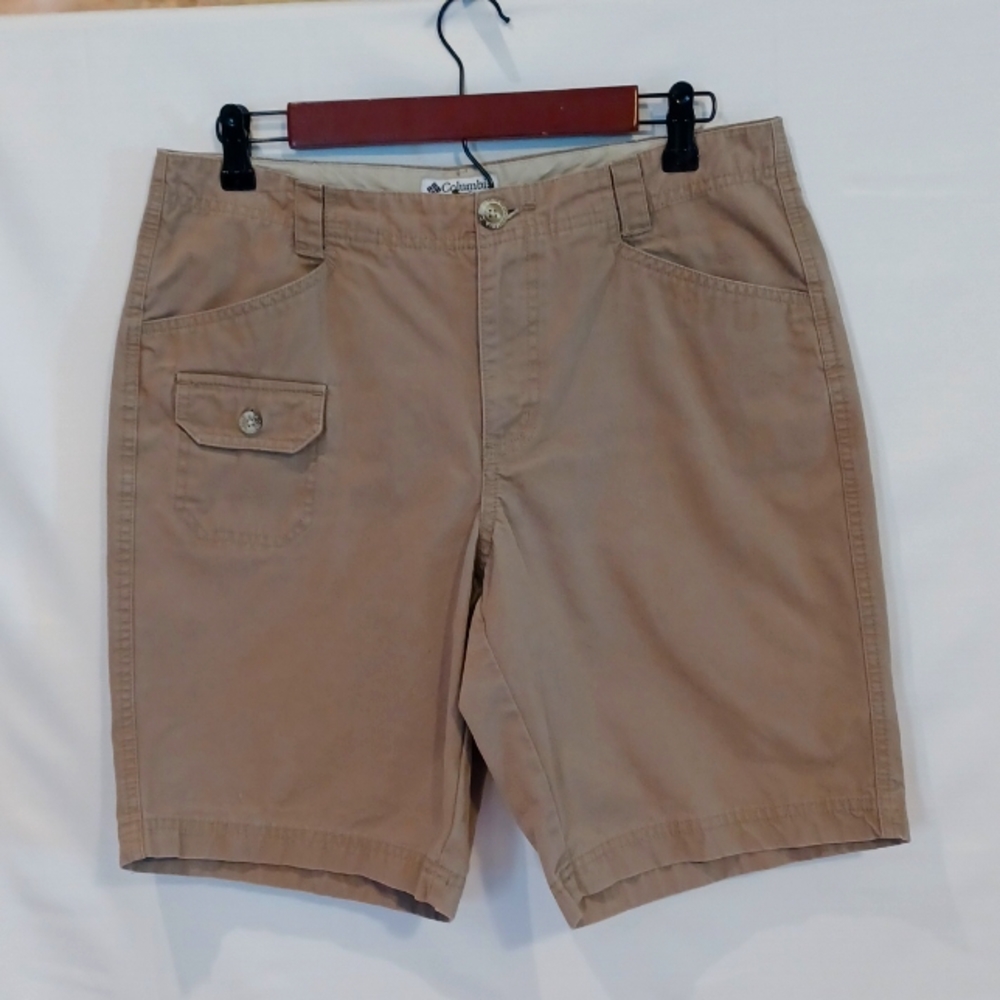 COLUMBIA  W10 Khaki Cotton, 5 Pocket Bermuda Shorts